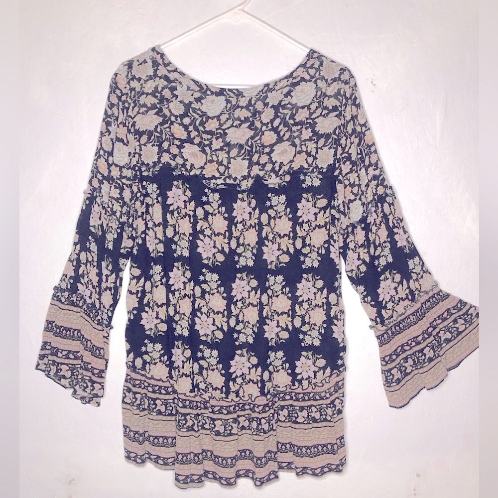 American Eagle Outfitters Dark Floral boho Grunge Tunic Top Blouse Size Medium - Picture 2 of 7
